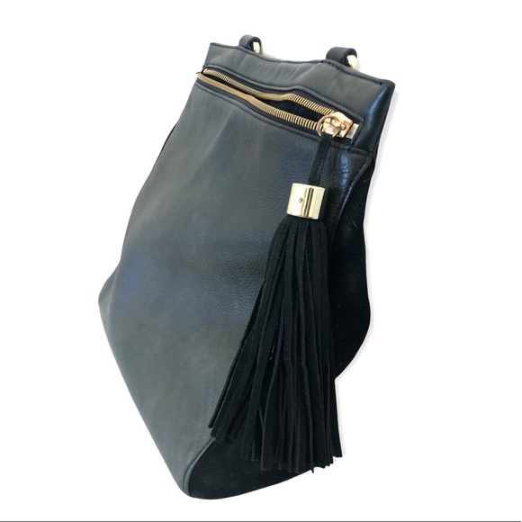 Margot black leather and suede shoulder bag with tassel and gold hardware - Picture 2 of 14